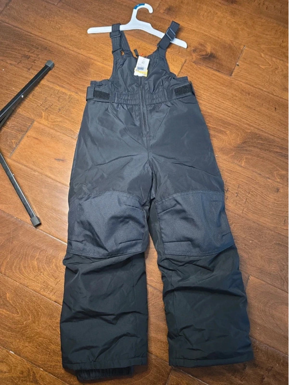 4t brand new snow bibs from target item, 242G1